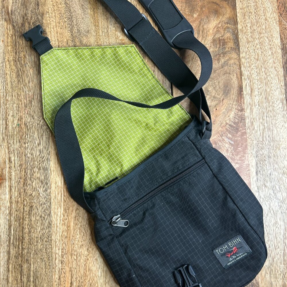 Tom Bihn Small Cafe Bag Crossbody Travel Bag